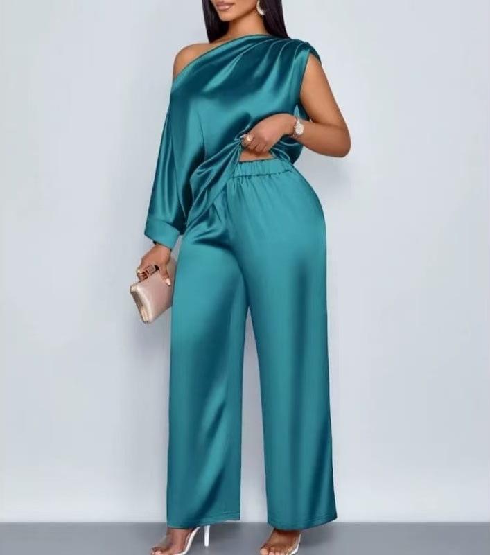 Signature Two-Piece Set
